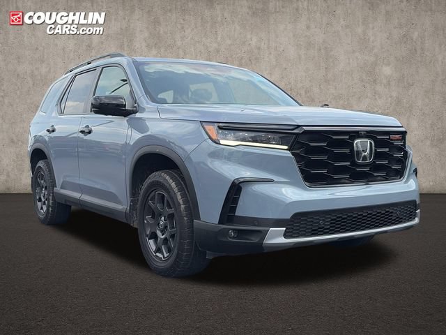 Used 2025 Honda Pilot TrailSport