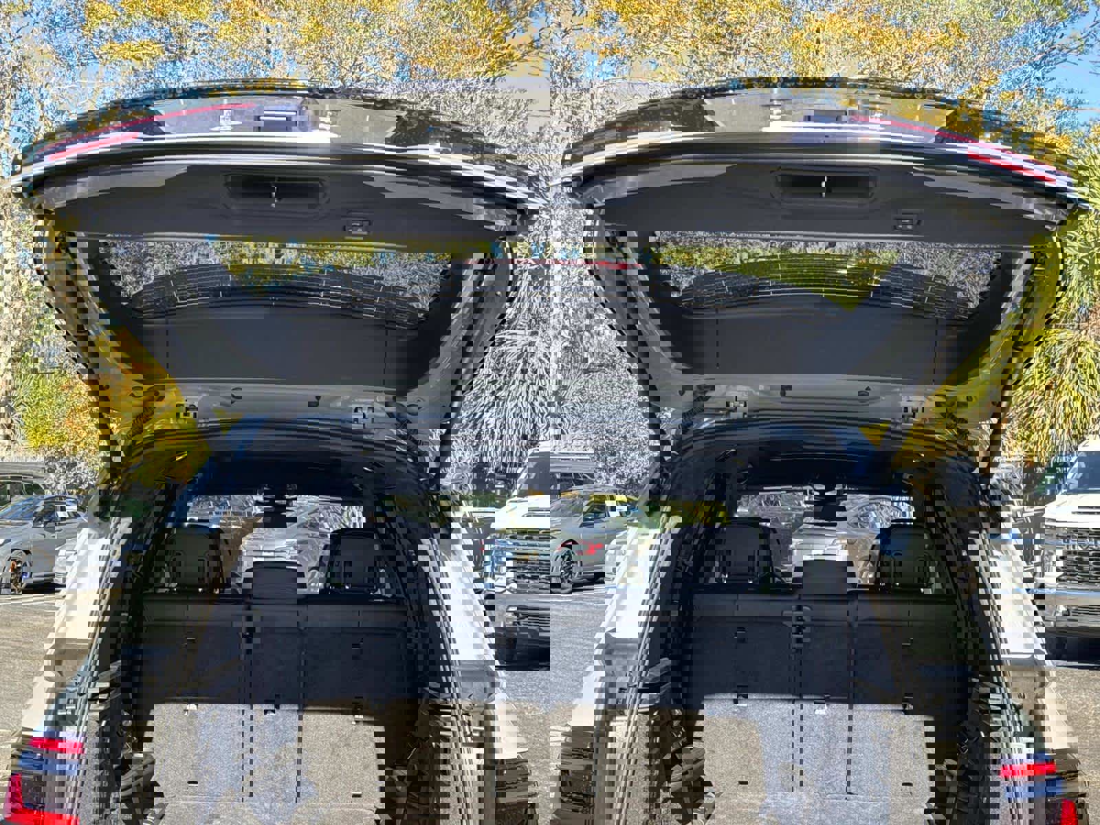 New 2026 BMW X7 xDrive40i w/ Executive Package image 12