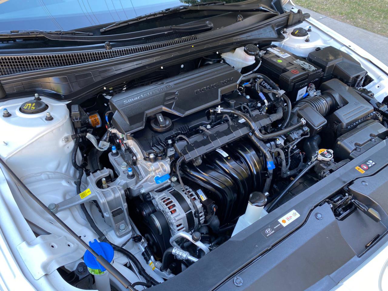 Used 2025 Hyundai Elantra Limited image 17