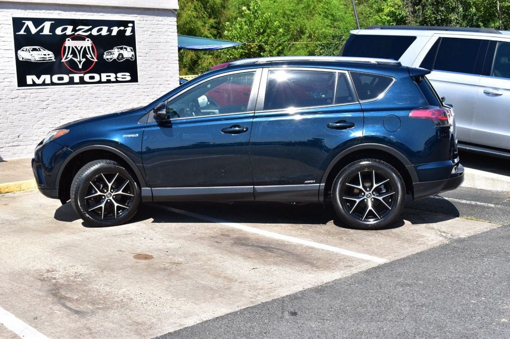 Used 2018 Toyota RAV4 SE AWD/4WD image 3