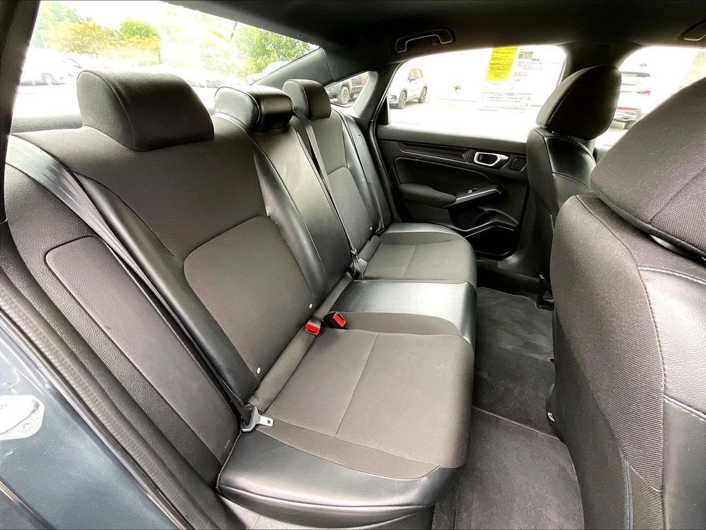 Used 2023 Honda Civic Sport image 16
