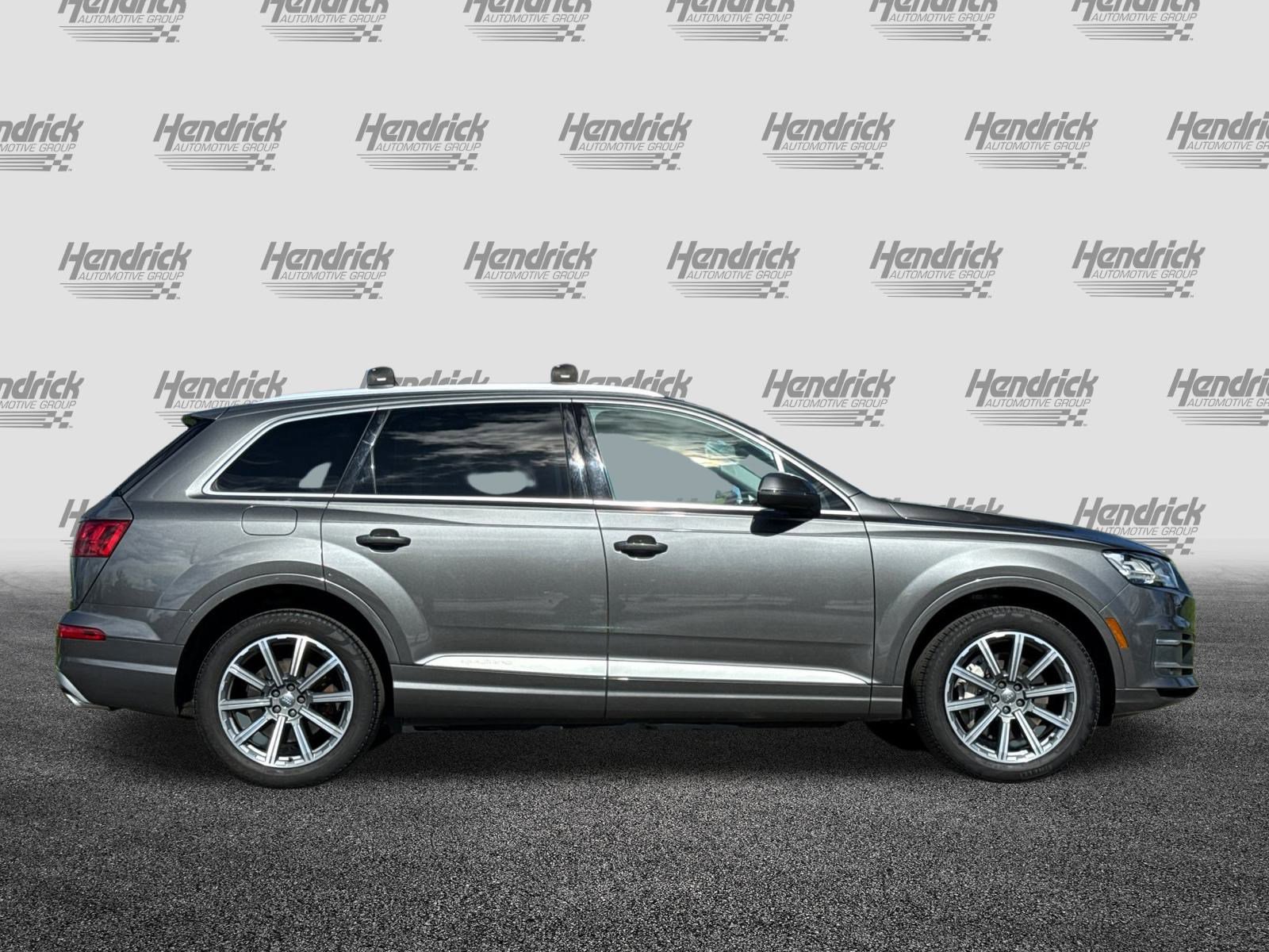 Used 2018 Audi Q7 3.0T Prestige image 3