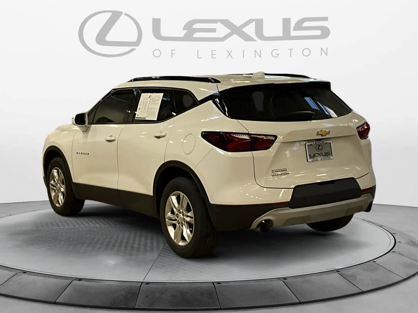 Used 2019 Chevrolet Blazer LT FWD image 3