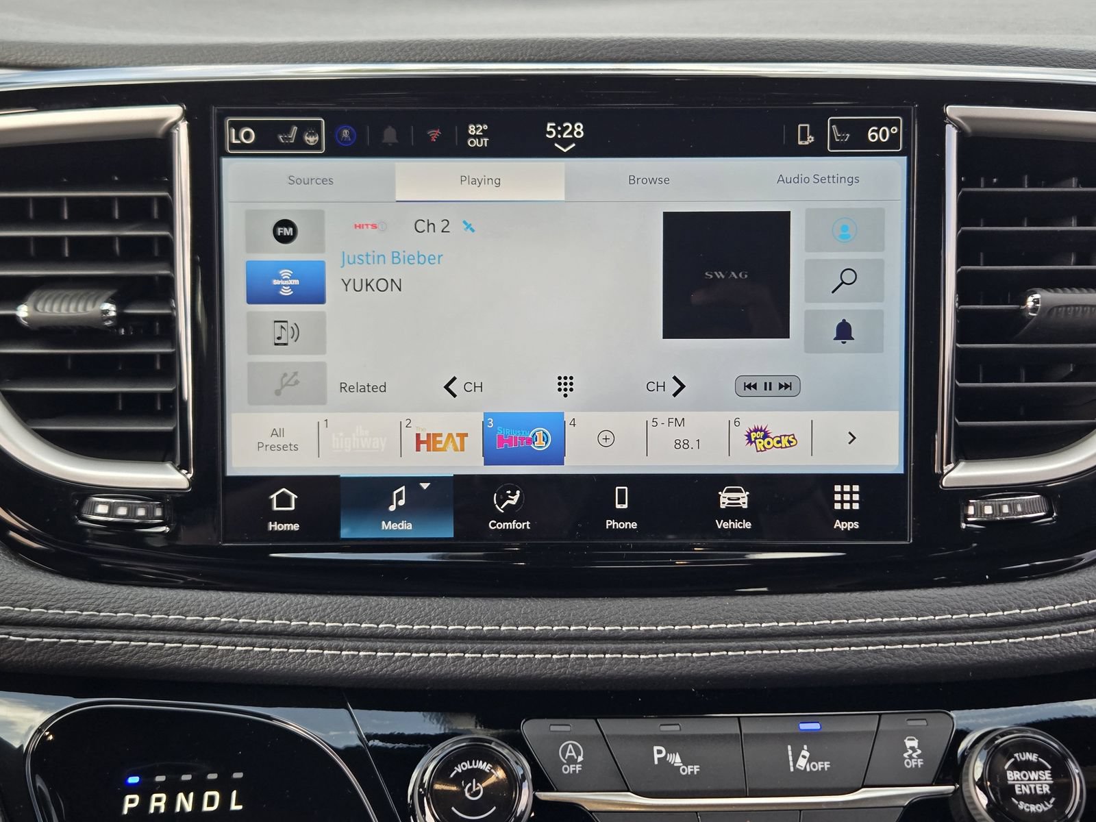 New 2026 Chrysler Pacifica Select AWD/4WD image 15