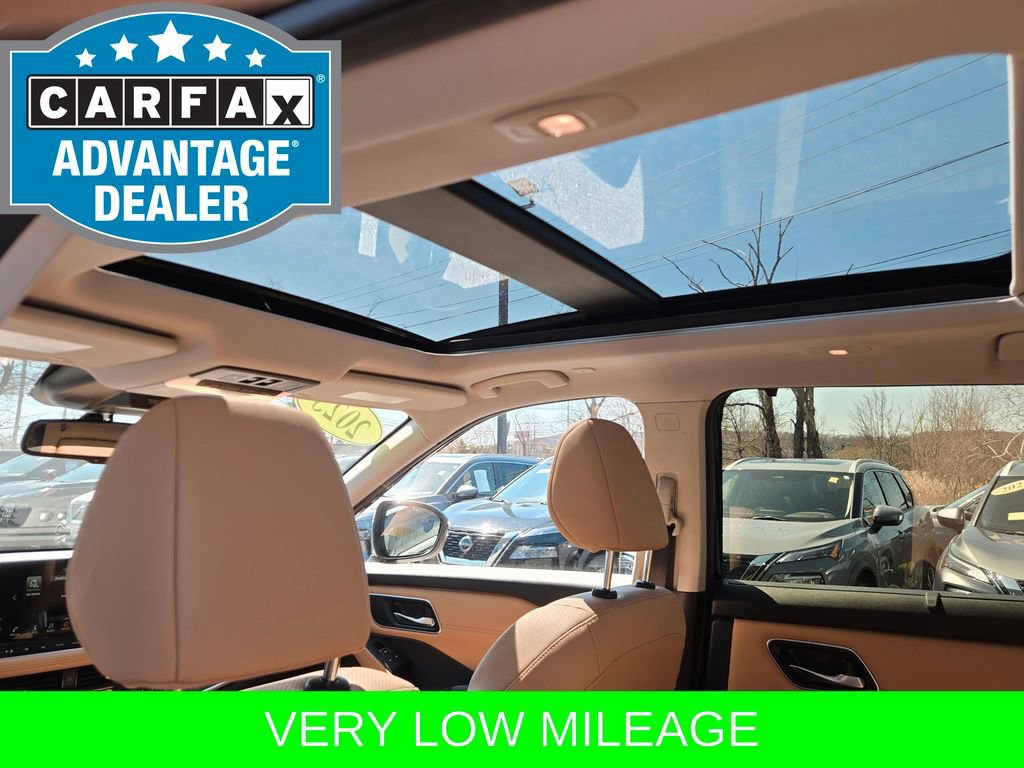 Certified 2023 Nissan Rogue Platinum w/ Platinum Premium Package AWD/4WD image 16