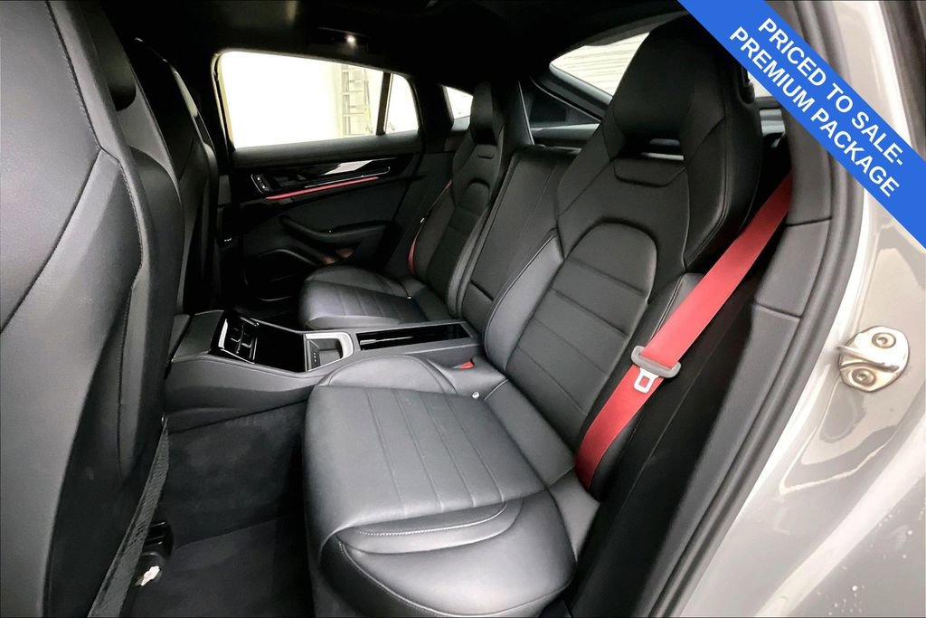 Used 2025 Porsche Panamera 4 w/ Premium Package image 34