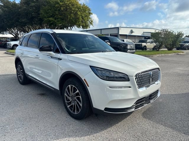 Used 2022 Lincoln Corsair FWD image 3