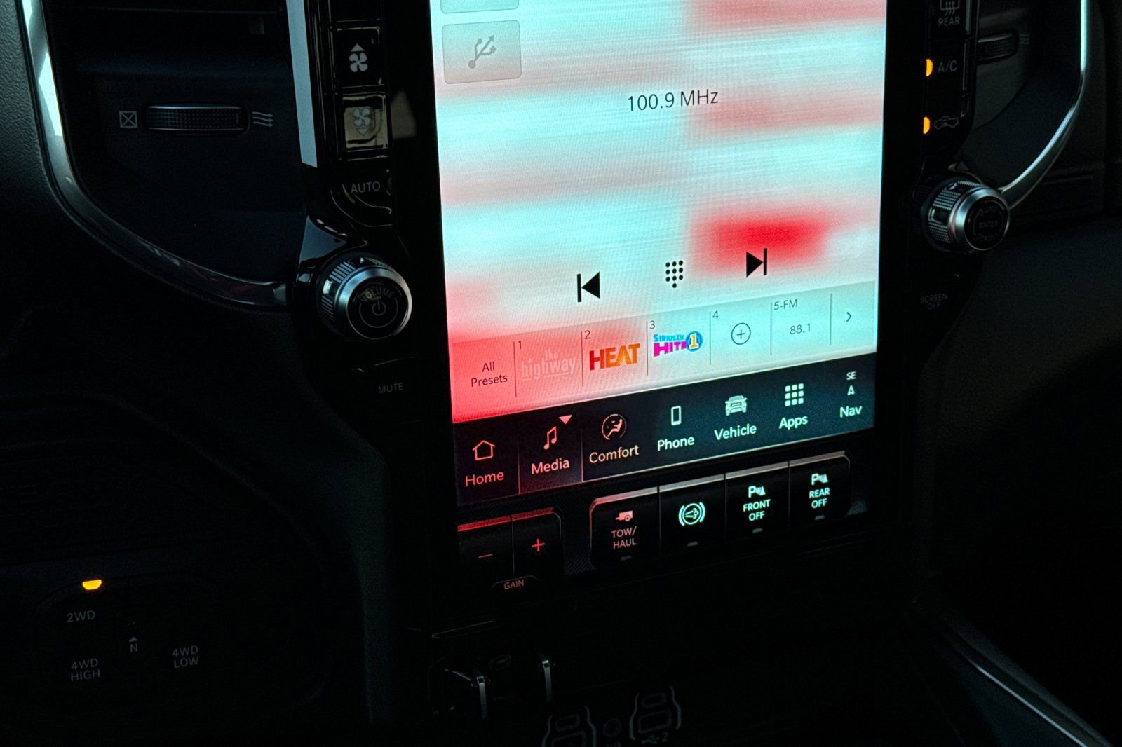 Used 2026 RAM 2500 Laramie image 21