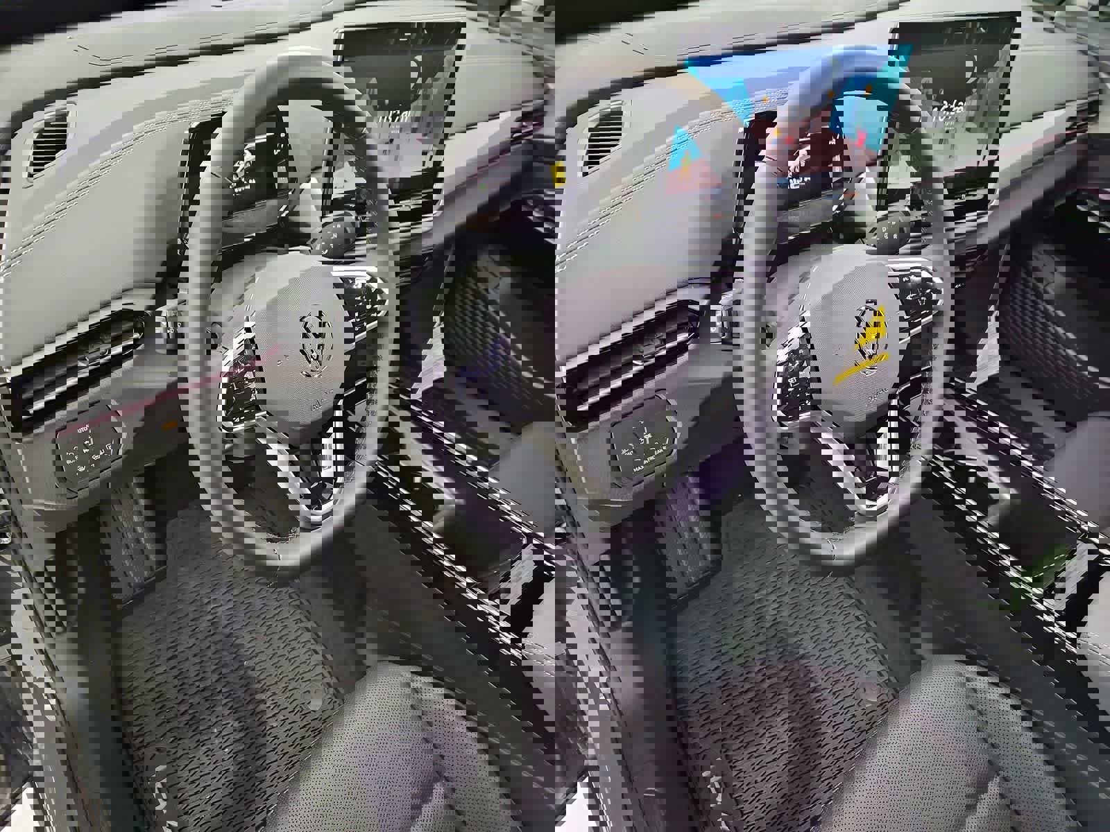 New 2026 Volkswagen ID.4 Pro S Plus image 2