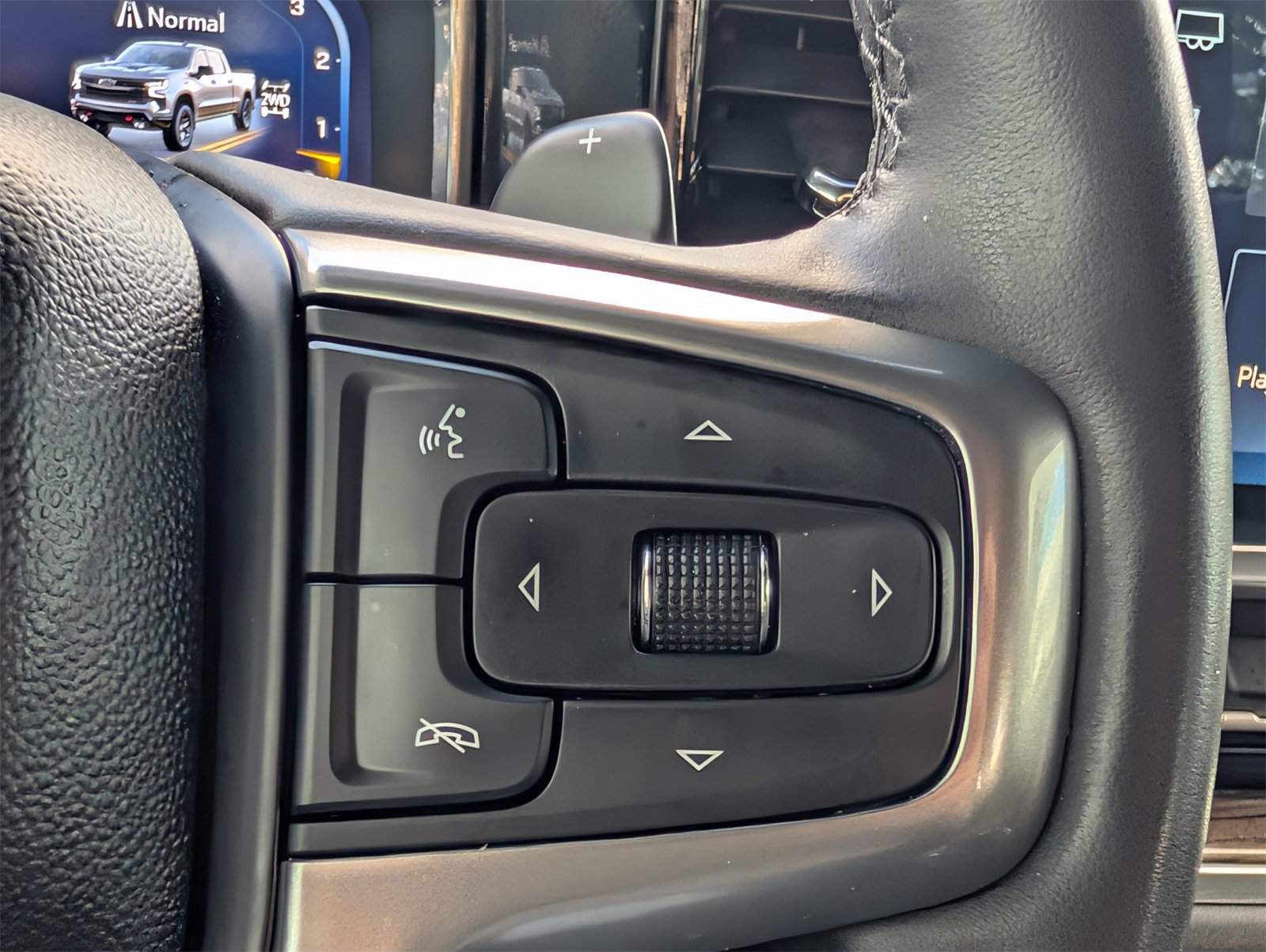 Used 2023 Chevrolet Silverado 1500 LT Trail Boss w/ Protection Package image 23