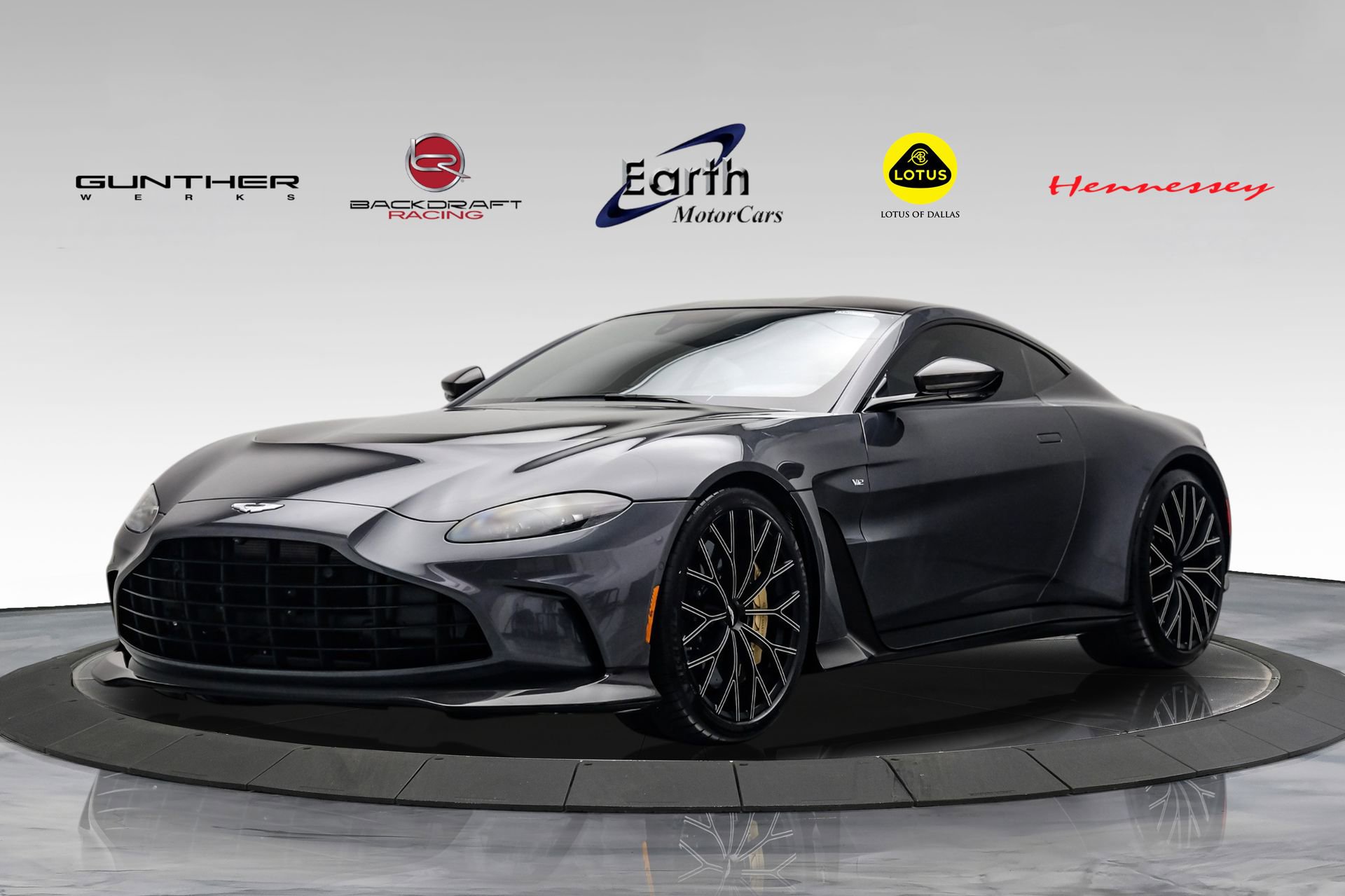 Used 2023 Aston Martin V12 Vantage RWD image 1