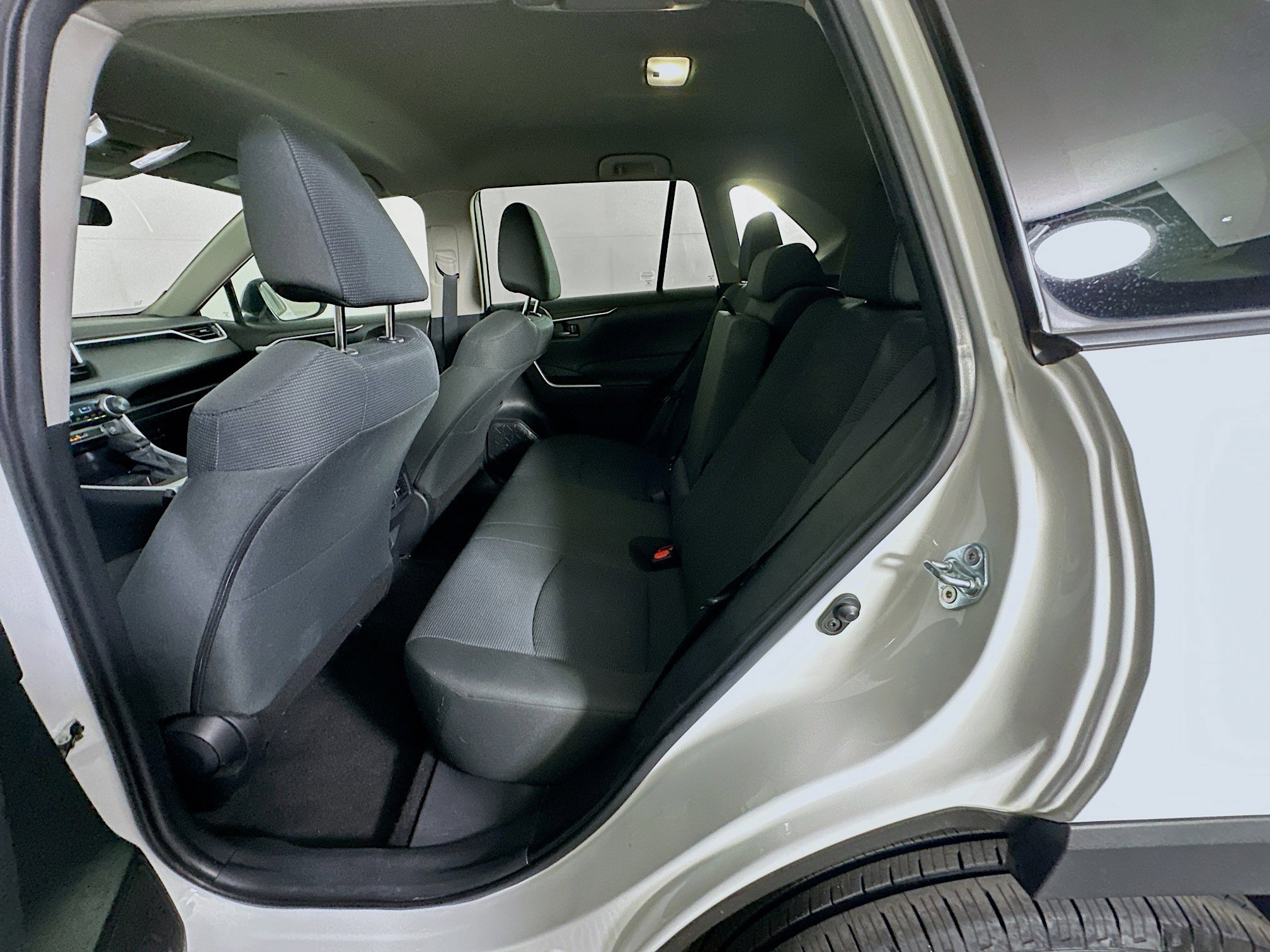 Used 2024 Toyota RAV4 LE image 27