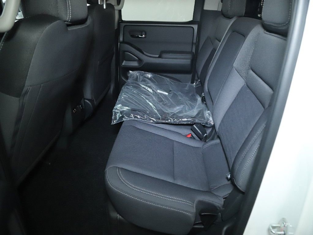 Certified 2024 Nissan Frontier SV w/ Hardbody Edition image 14