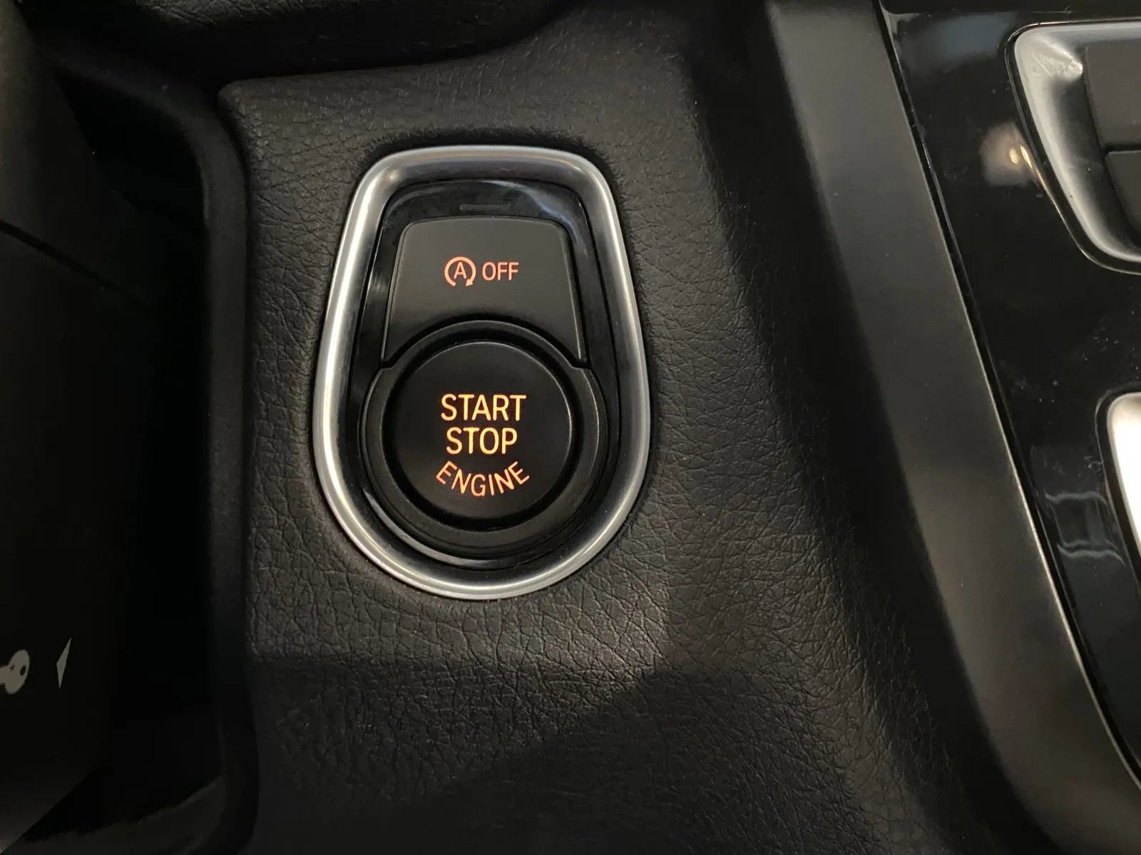 Used 2016 BMW M4 Convertible image 16