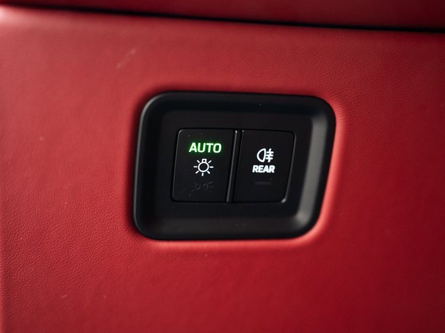 Used 2025 Porsche Macan Turbo Electric image 30