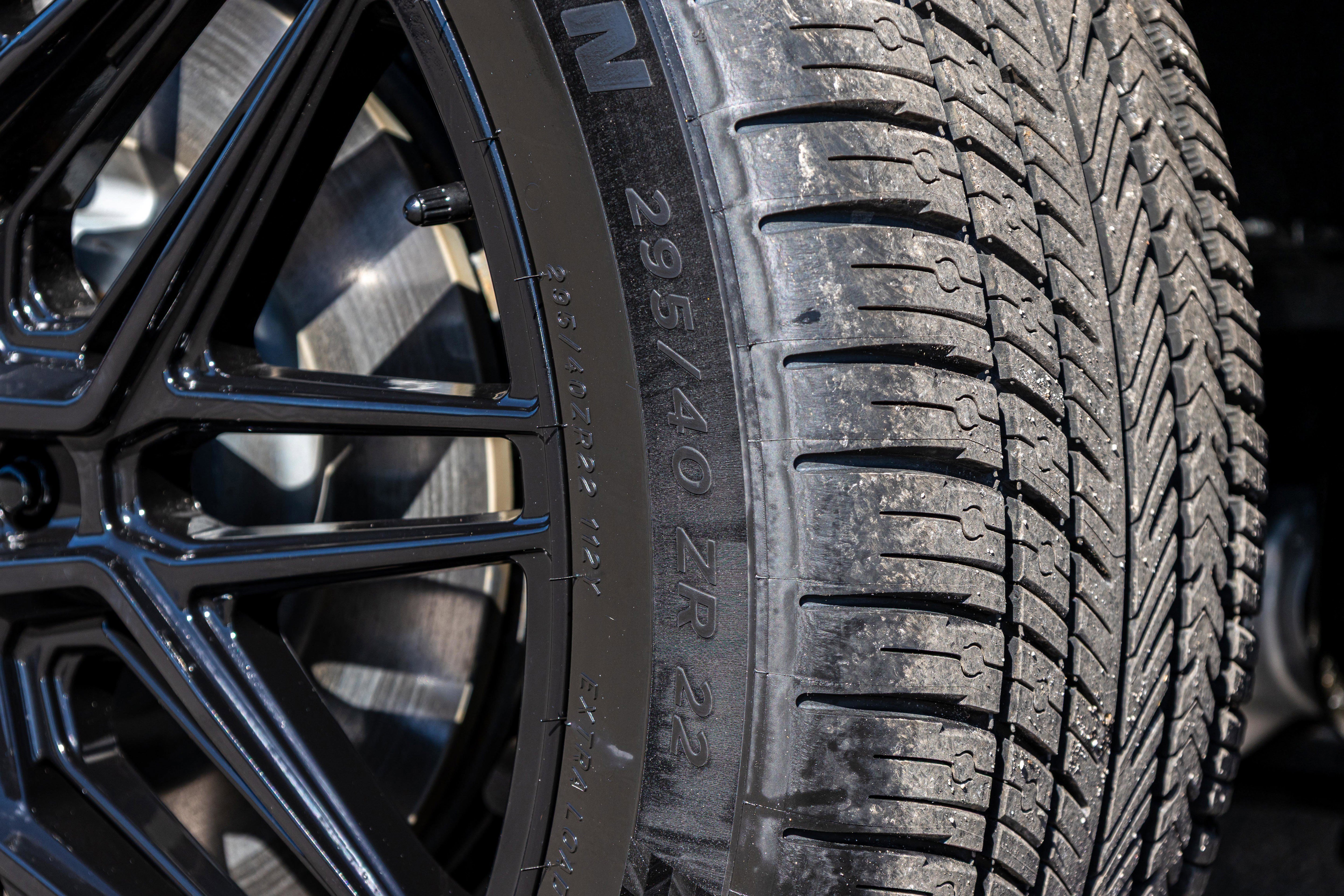 New 2026 Ford Explorer ST w/ Sun And Sound Package image 31