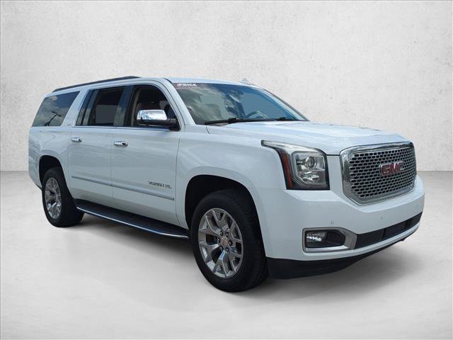 Used 2018 GMC Yukon XL SLT w/ Open Road Package RWD image 3