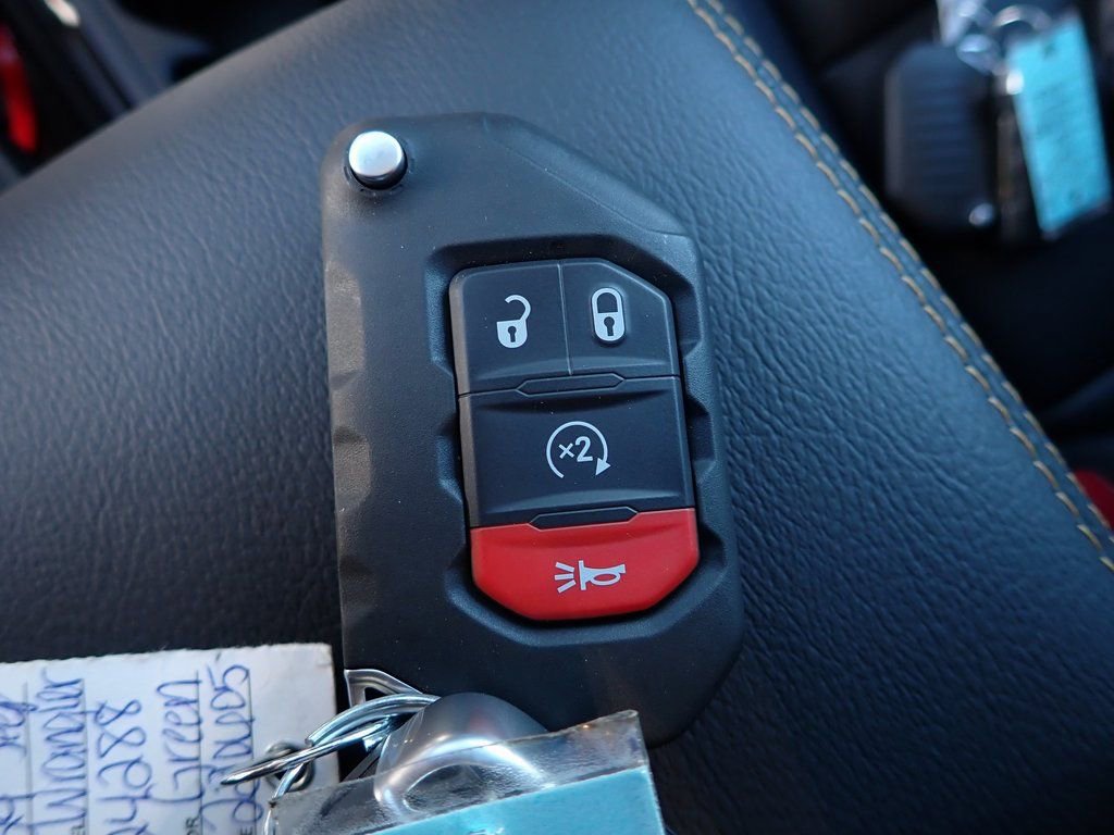 New 2024 Jeep Wrangler Unlimited Sahara w/ Technology Group image 33