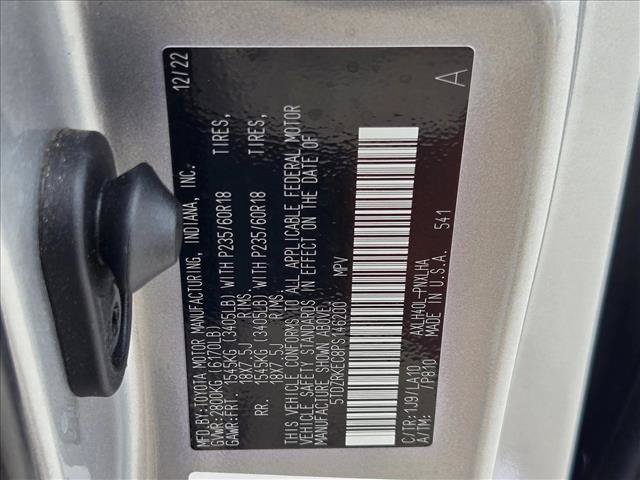 Used 2023 Toyota Sienna Limited FWD image 25