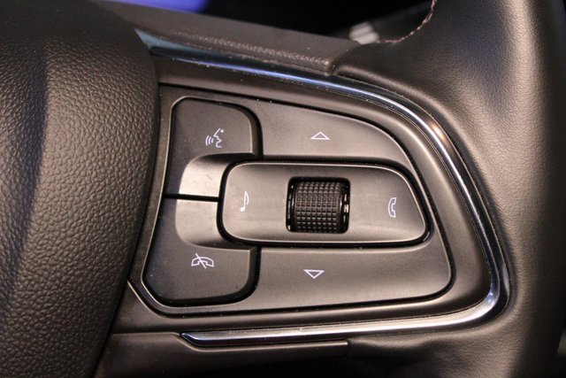 Used 2025 Buick Envista Sport Touring image 22