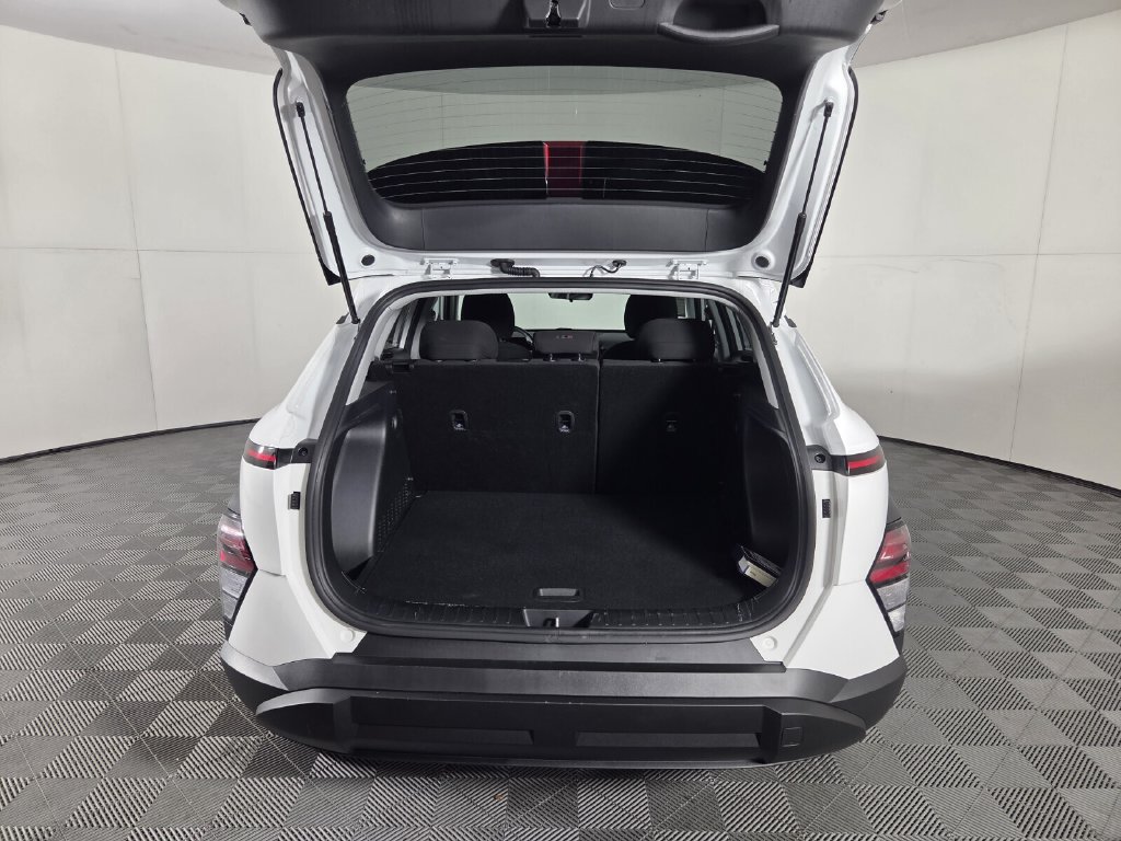 Used 2026 Hyundai Kona SEL Sport FWD image 25