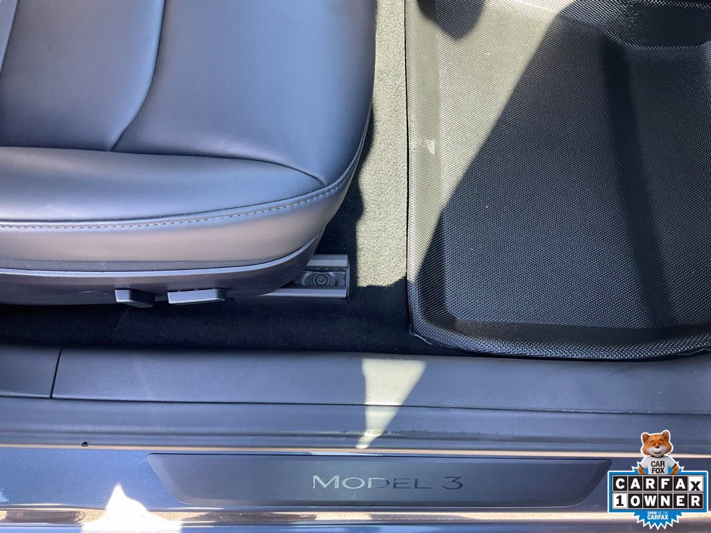 Used 2022 Tesla Model 3 Long Range AWD/4WD image 64