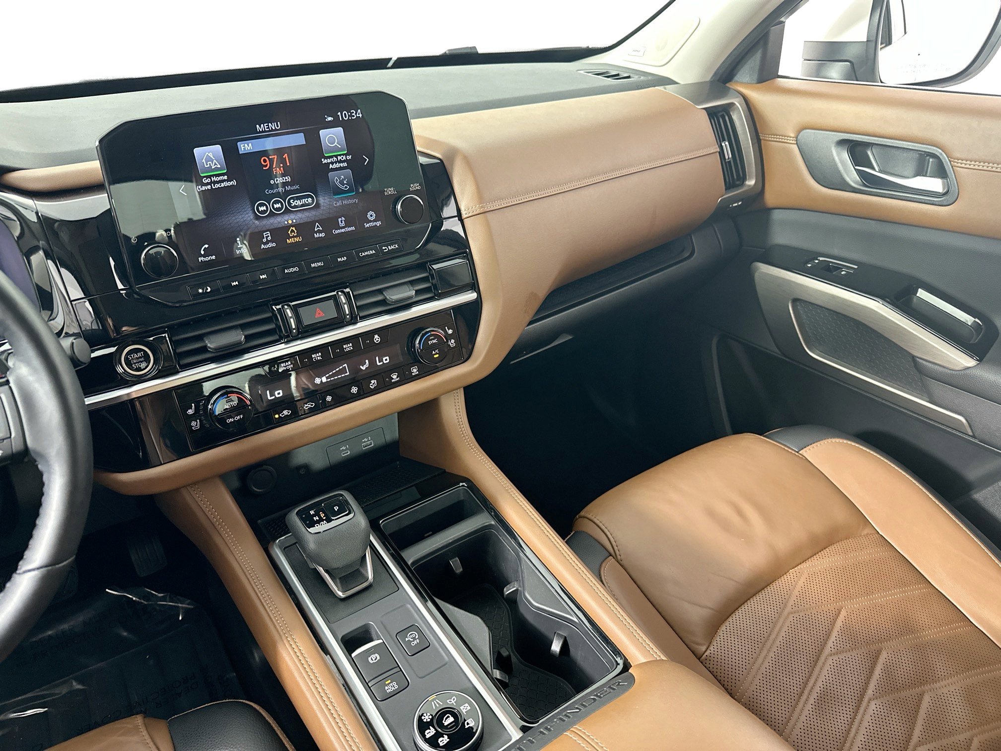 Used 2023 Nissan Pathfinder Platinum image 25