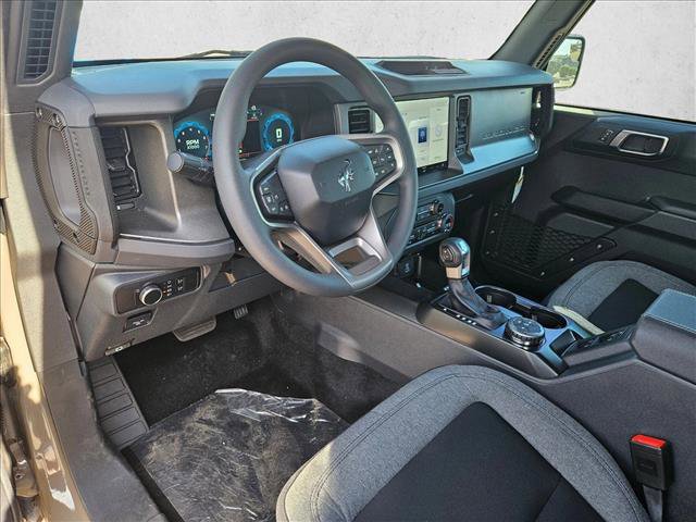New 2025 Ford Bronco 4-Door image 3