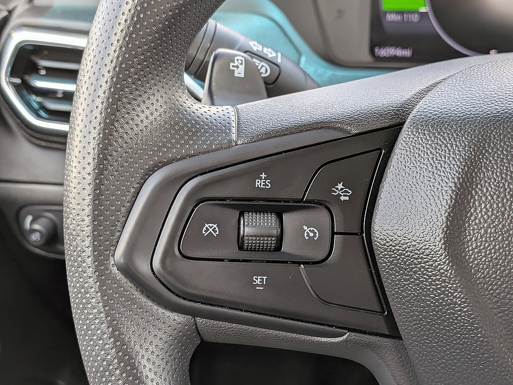 Certified 2023 Chevrolet Bolt LT w/ Driver Confidence Package FWD image 48