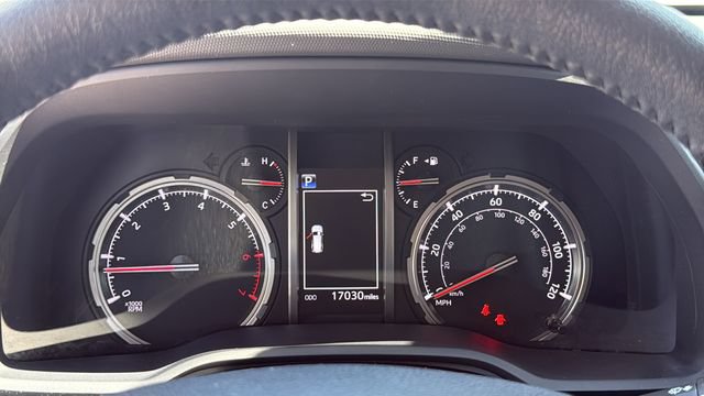 Used 2024 Toyota 4Runner TRD Sport AWD/4WD image 20