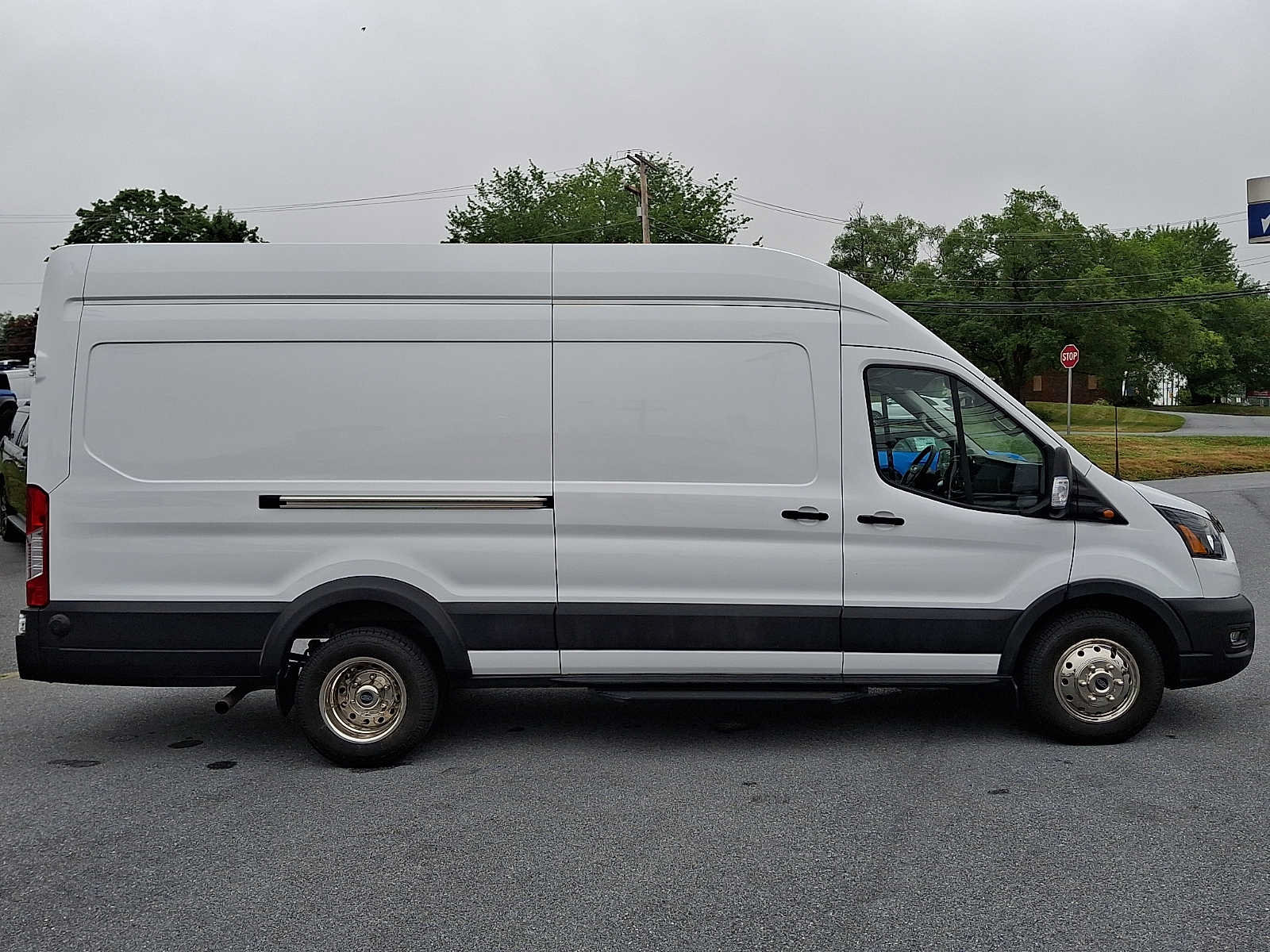 Used 2025 Ford Transit 350 148 High Roof Extended DRW w/ Exterior Upgrade Package AWD/4WD image 7