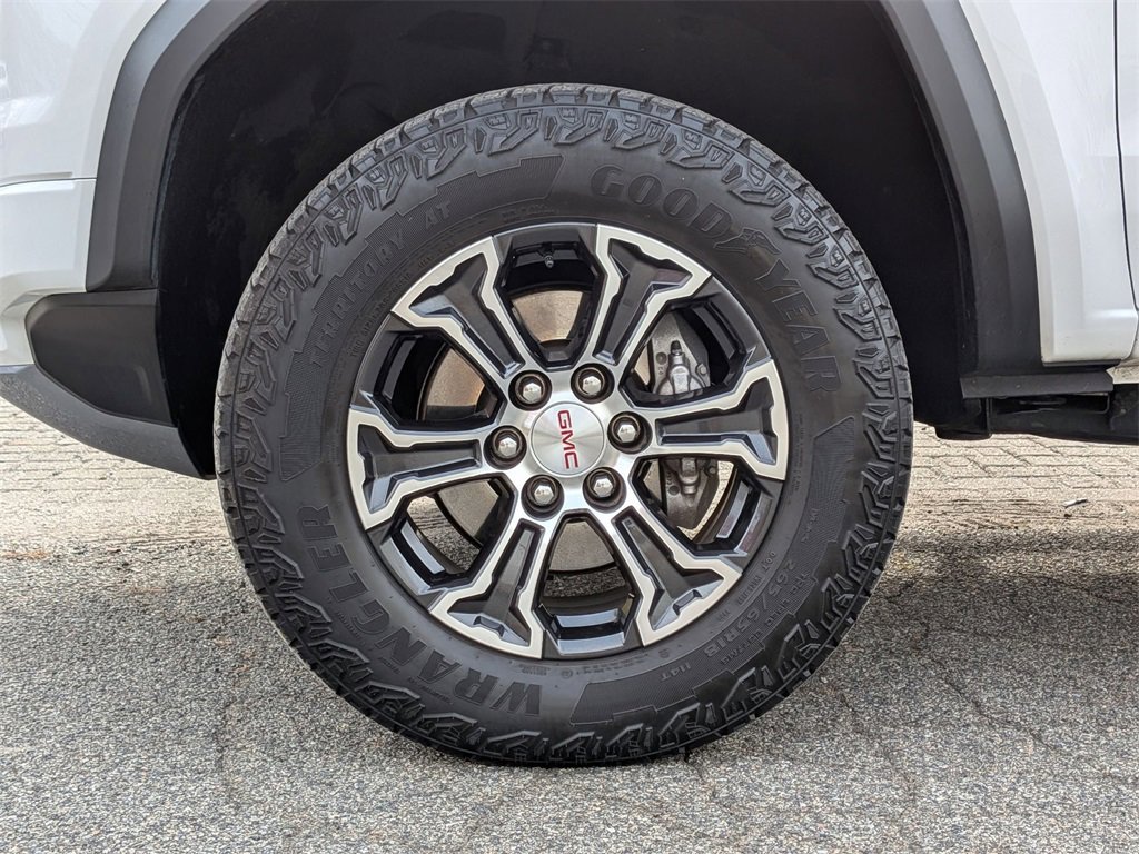 Used 2023 GMC Canyon AT4 w/ AT4 Premium Package image 28