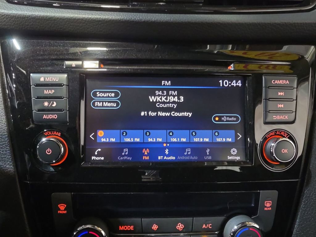 Used 2022 Nissan Rogue Sport SL image 12