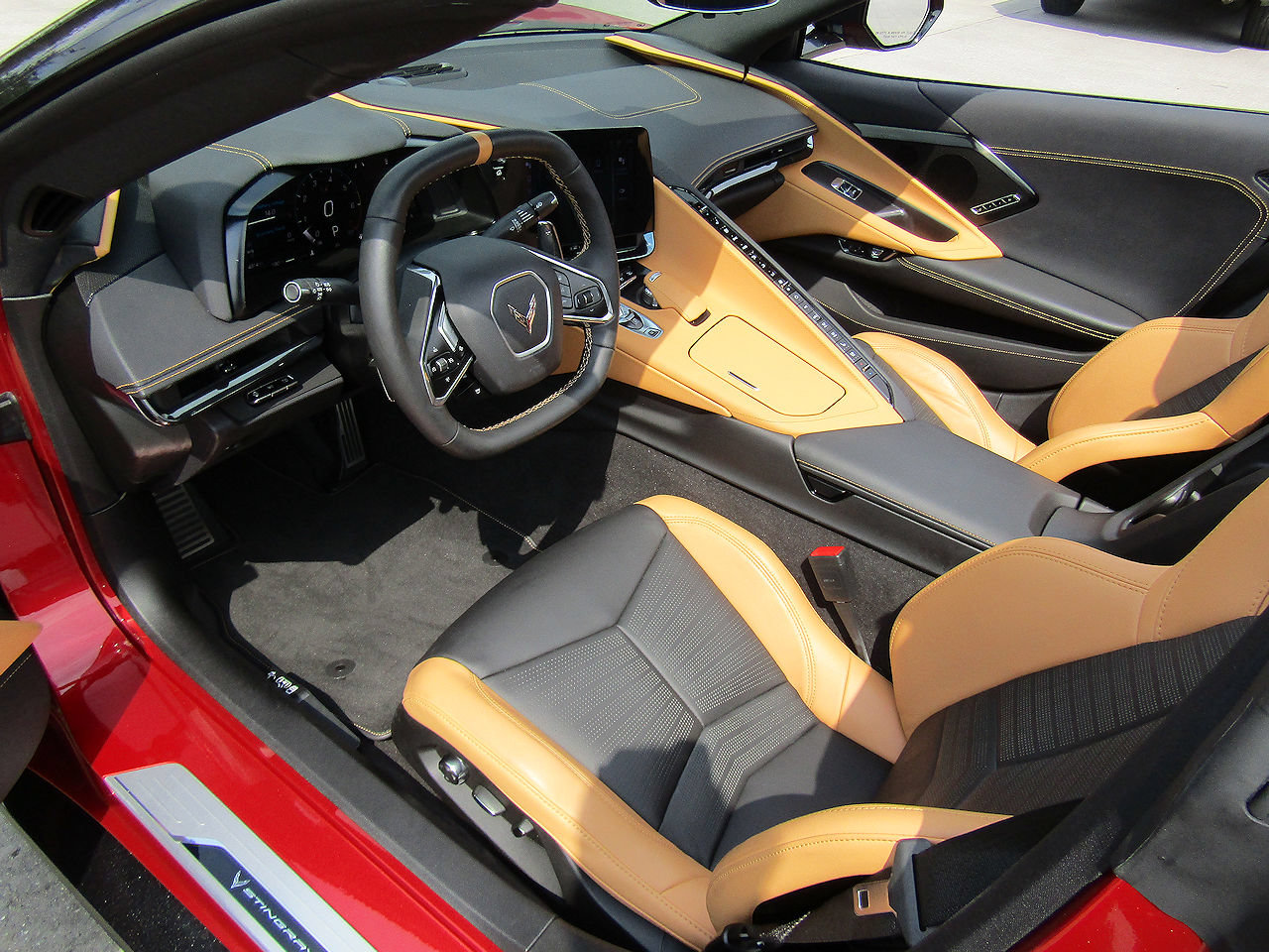 Used 2024 Chevrolet Corvette Stingray Preferred Conv w/ Stealth Interior Trim Package RWD image 10
