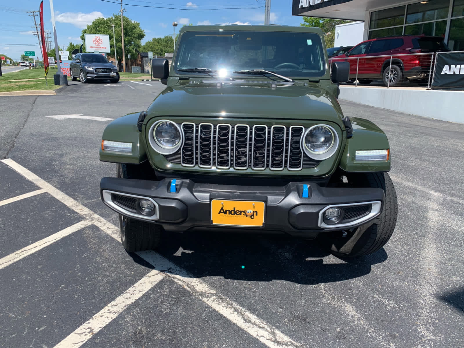 Used 2024 Jeep Wrangler Unlimited Sahara AWD/4WD image 2