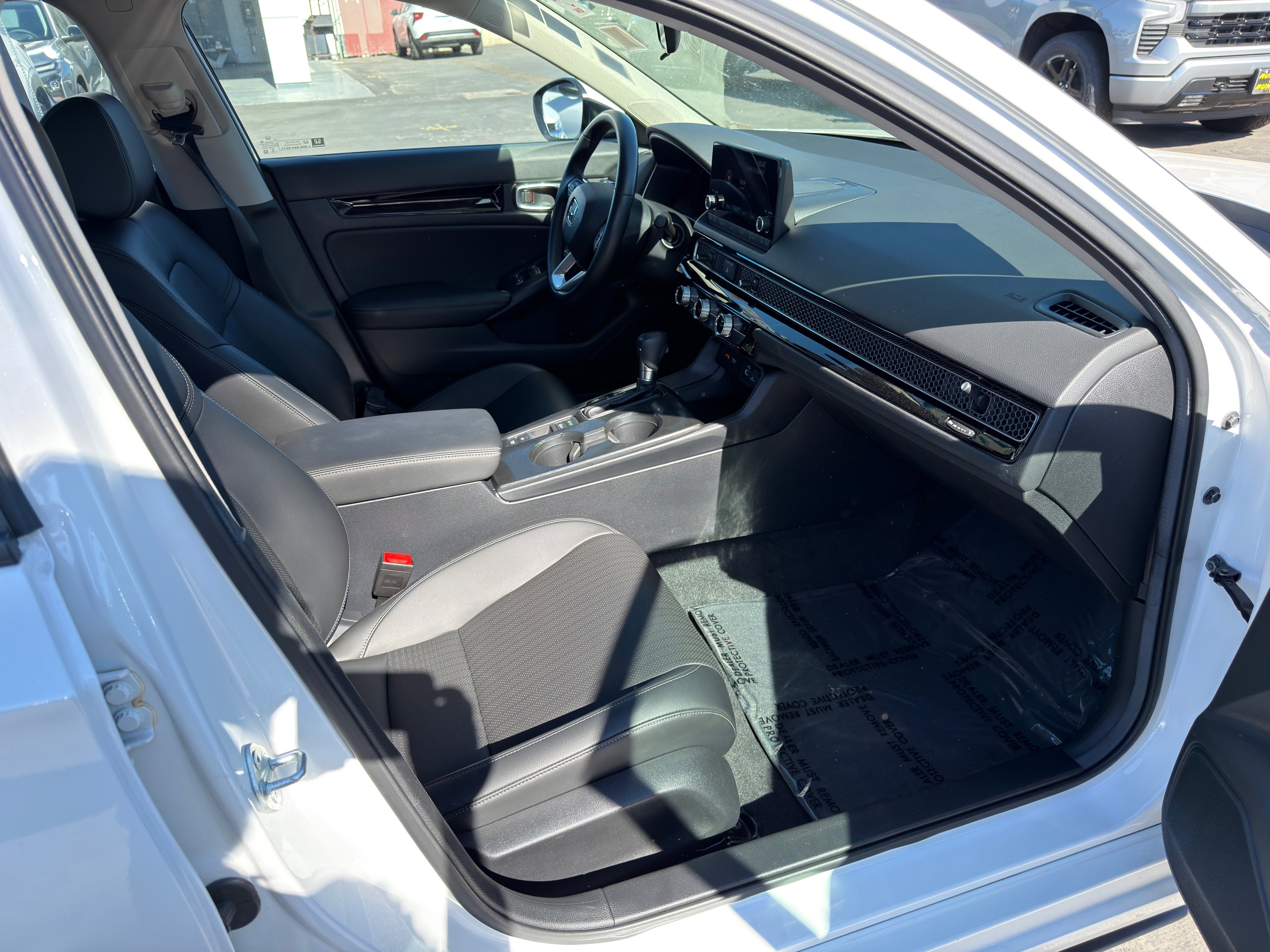 Used 2024 Honda Civic EX-L image 6