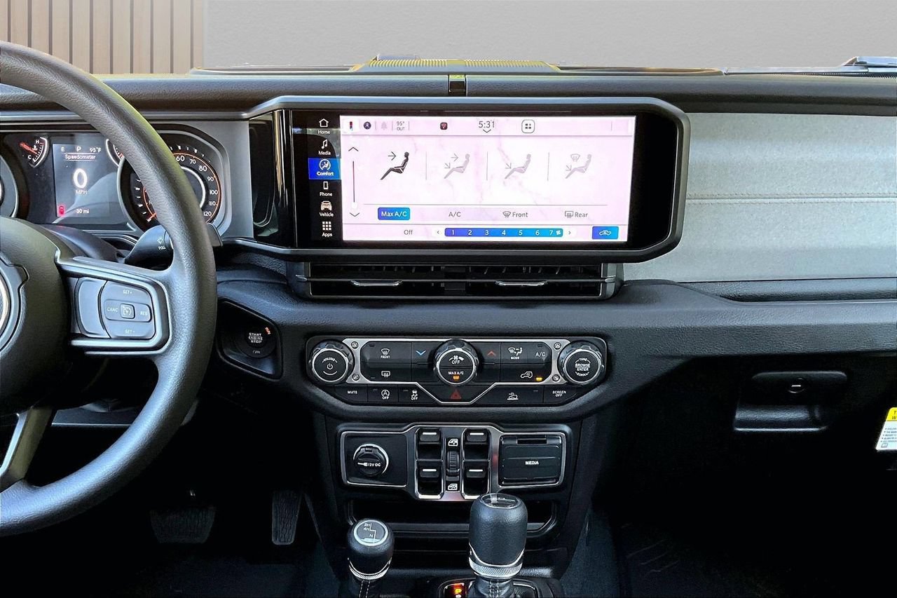 New 2026 Jeep Gladiator Sport AWD/4WD image 12