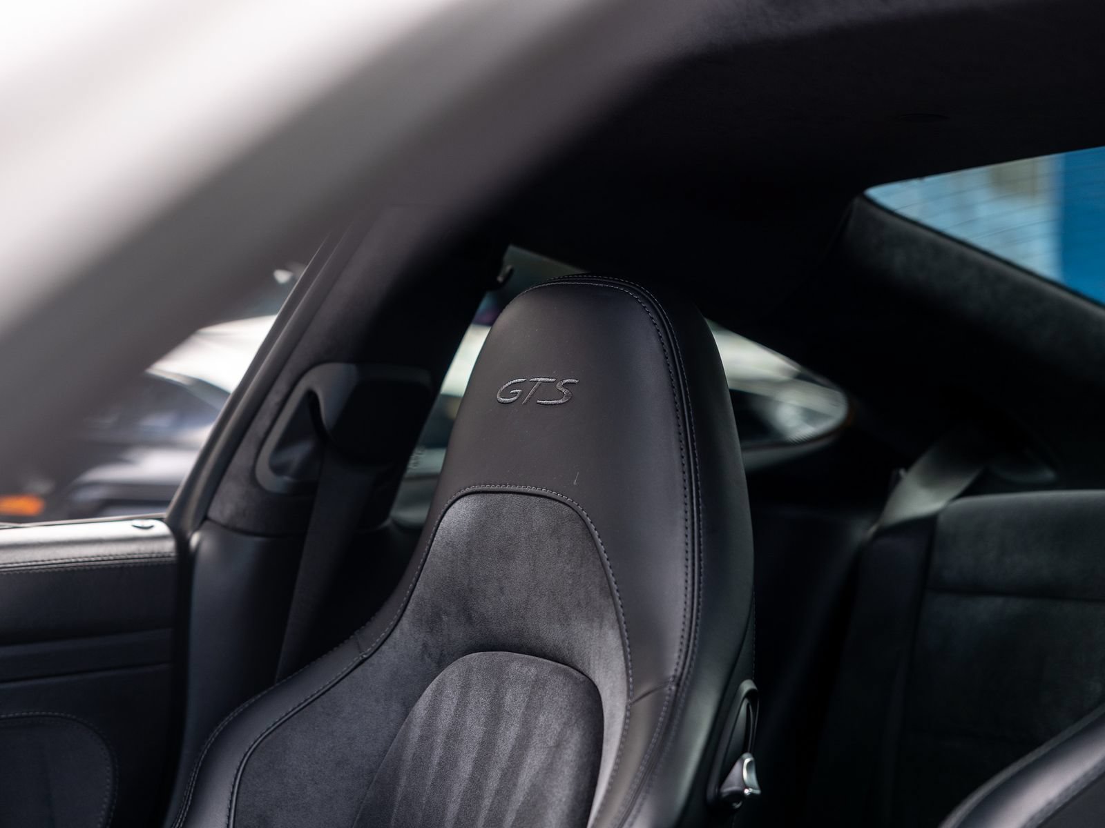 Certified 2018 Porsche 911 Carrera GTS RWD image 46