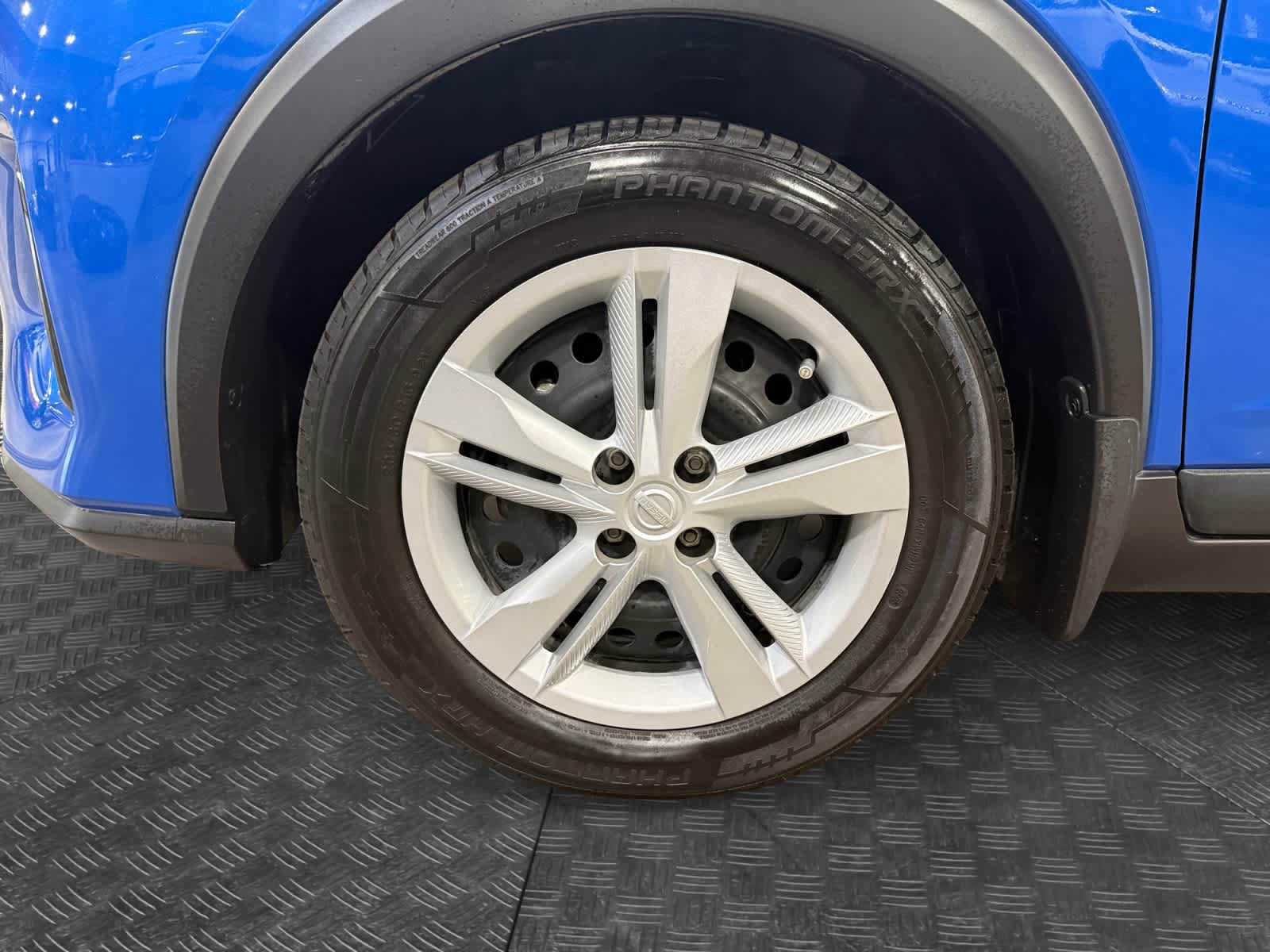 Used 2024 Nissan Kicks S FWD image 15