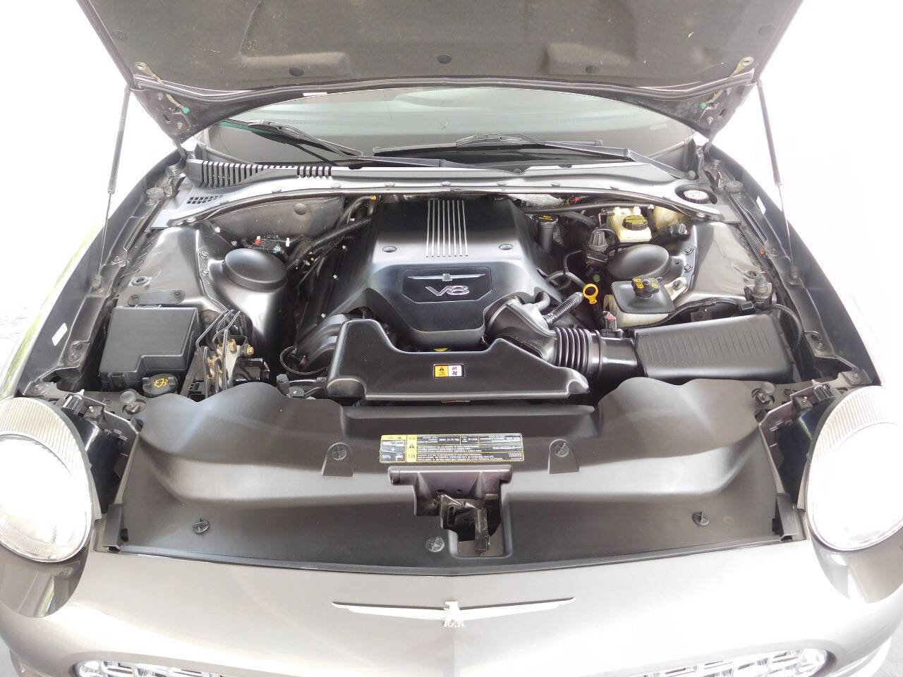 Used 2003 Ford Thunderbird image 7