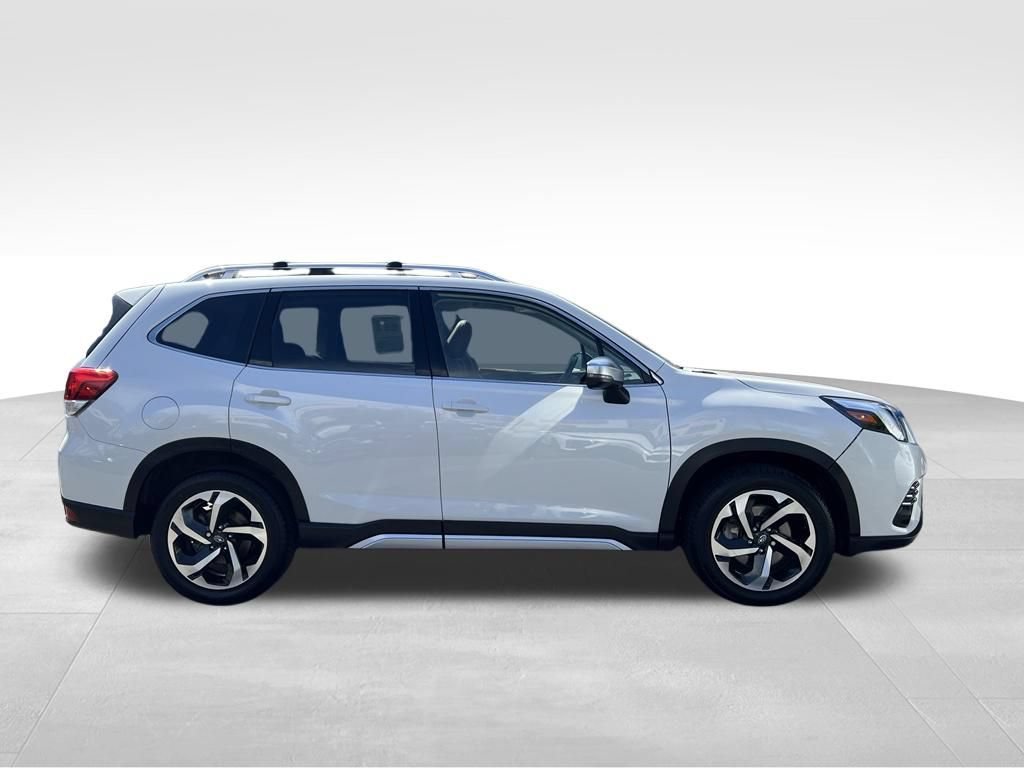 Used 2023 Subaru Forester Touring w/ Popular Package #2 AWD/4WD image 6