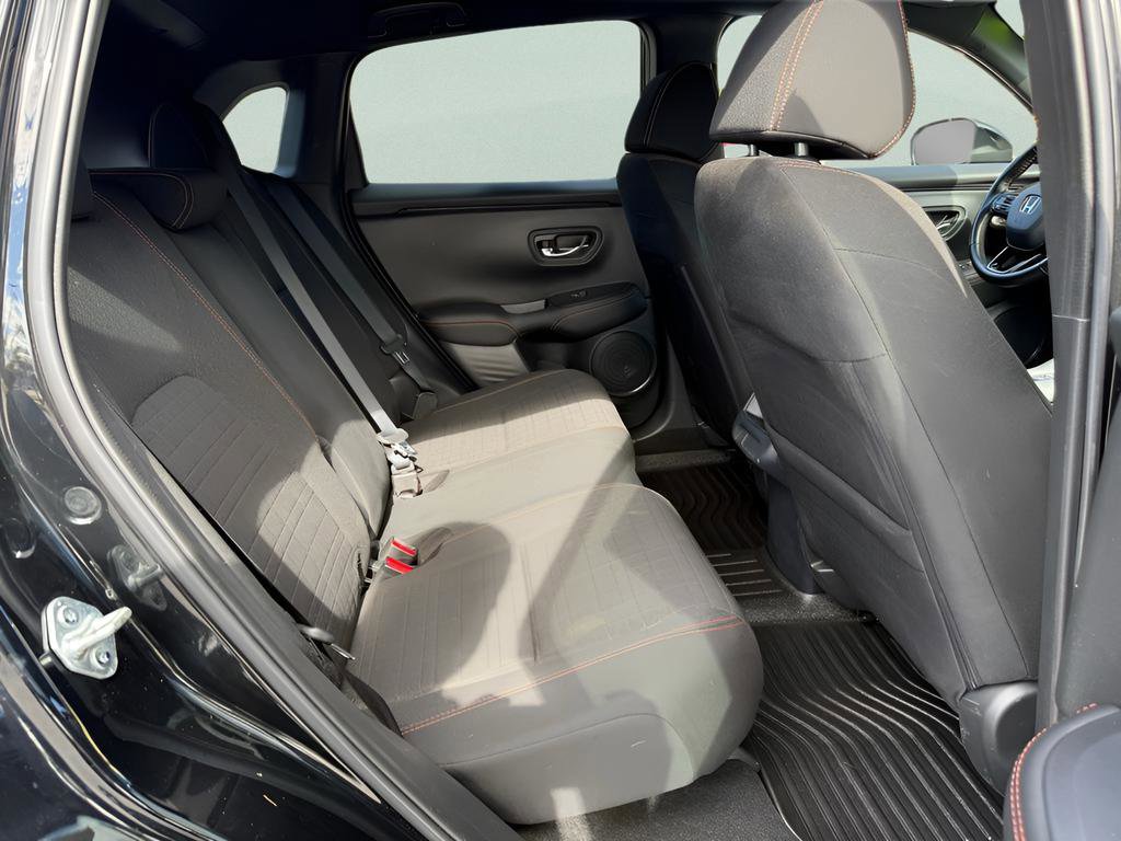 Certified 2025 Honda HR-V Sport image 28