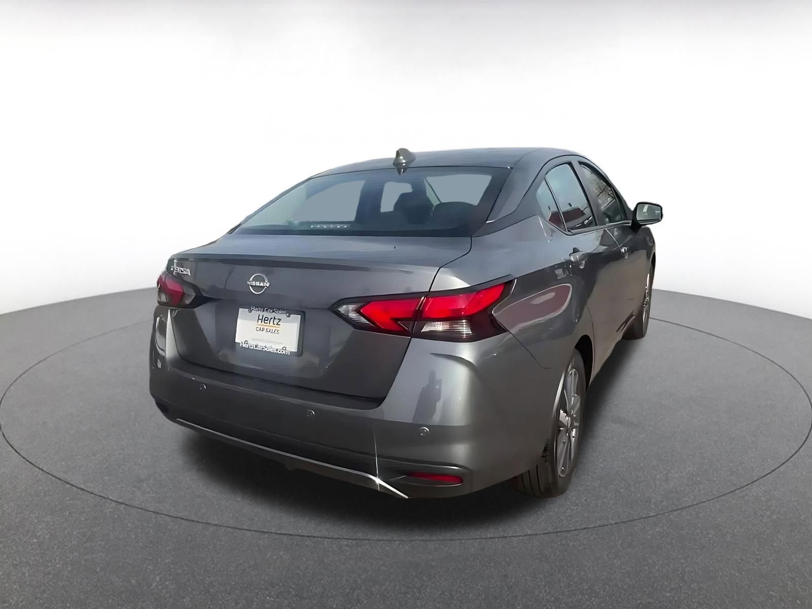 Used 2025 Nissan Versa SV image 15