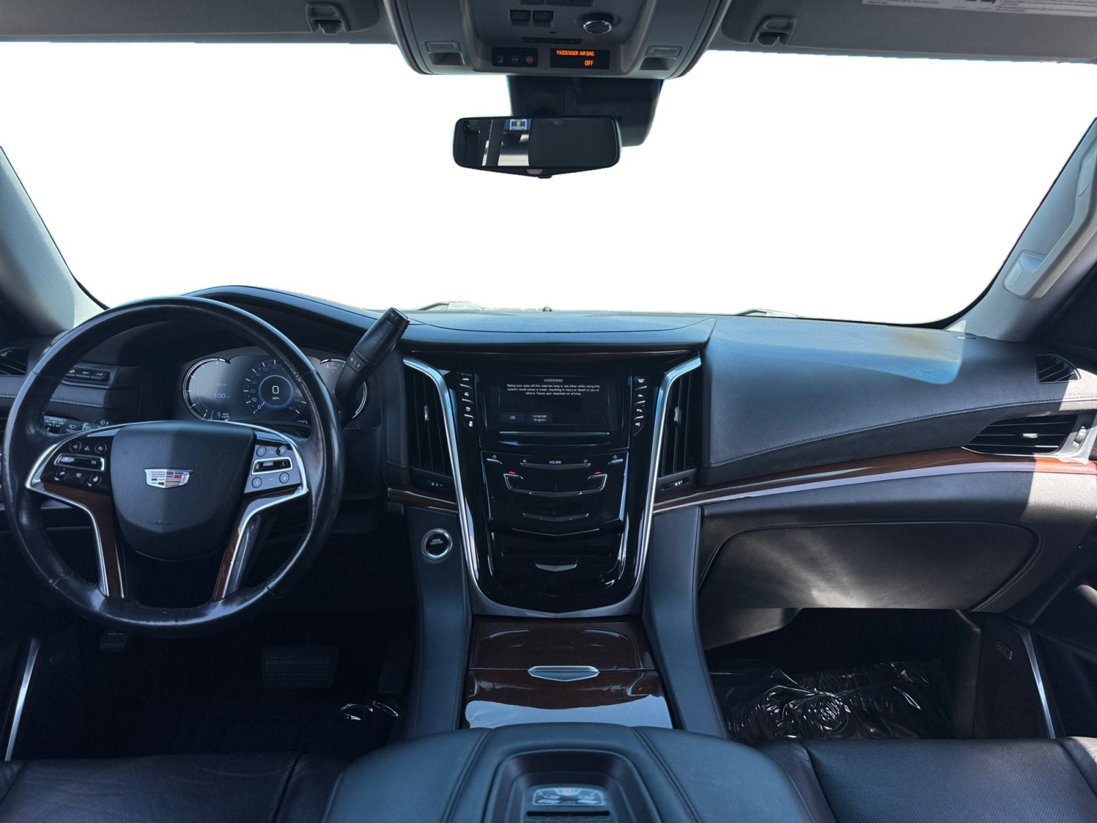 Used 2019 Cadillac Escalade Luxury AWD/4WD image 10