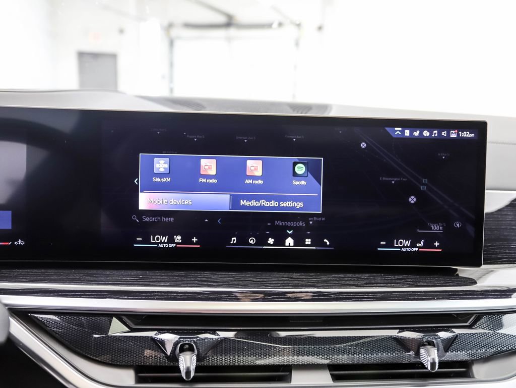 Used 2026 BMW X7 xDrive40i w/ M Sport Package image 18