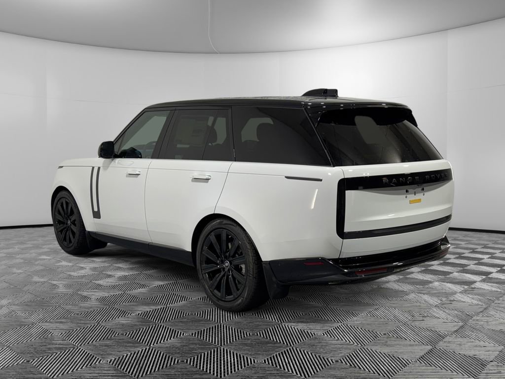 New 2025 Land Rover Range Rover SE image 3