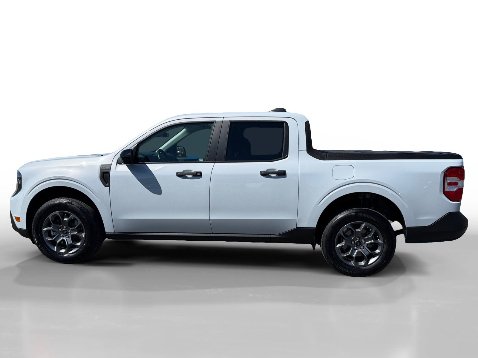 Used 2025 Ford Maverick XLT w/ XLT Luxury Package image 2