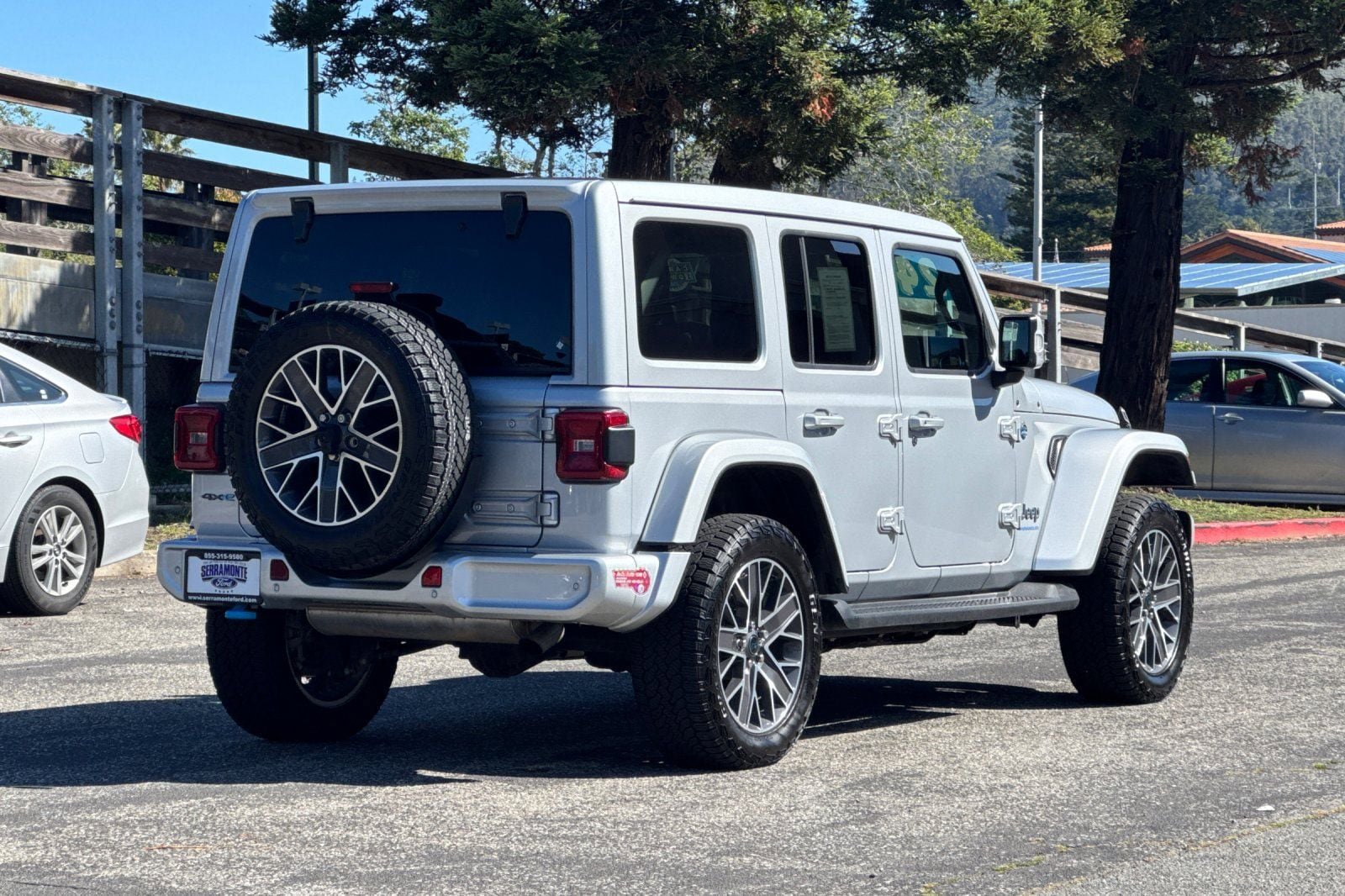 Used 2024 Jeep Wrangler High Altitude AWD/4WD image 4