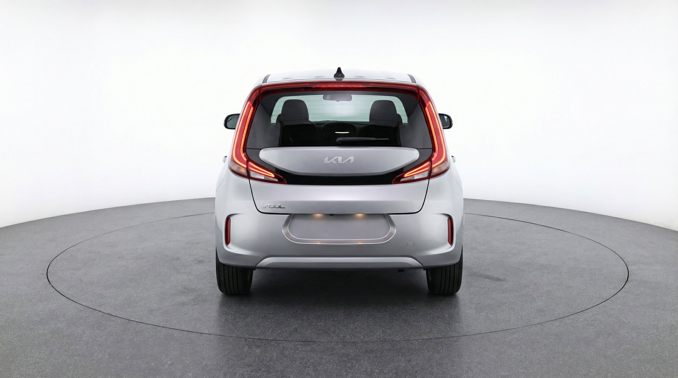 Used 2025 Kia Soul LX w/ LX Technology Package FWD image 7