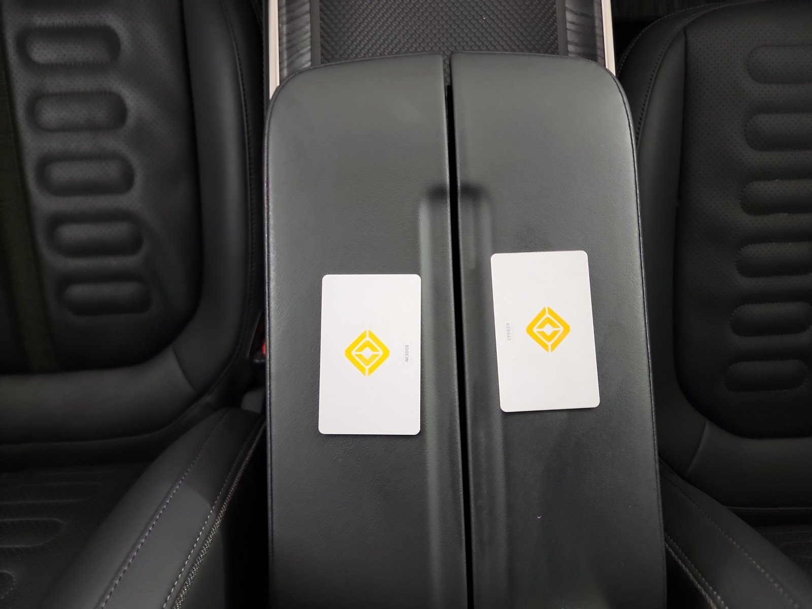 Used 2022 Rivian R1T Adventure AWD/4WD image 28